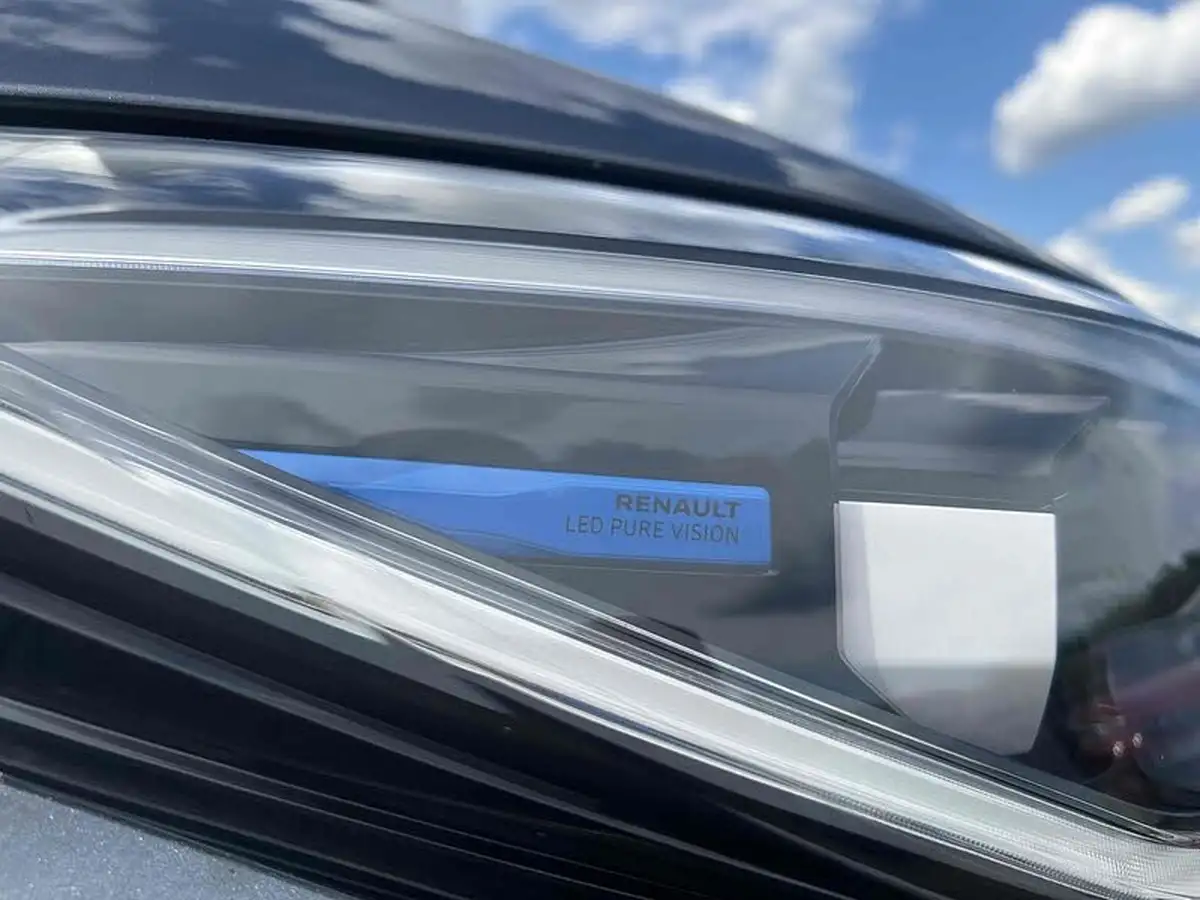2022-renault-zoe-e-gt-line-big-16