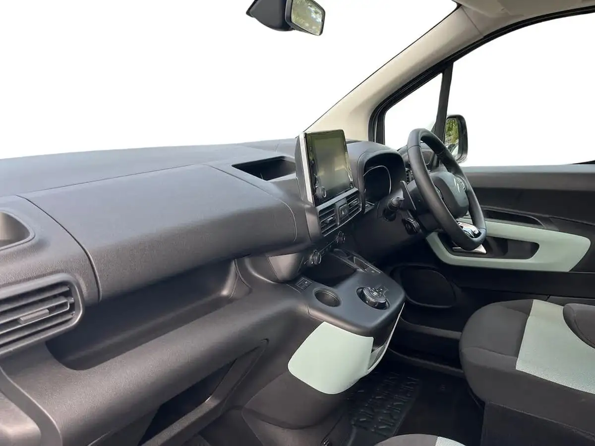 2020-citroen-berlingo-15bluehdi-flair-m-size-130ps-eat8-big-7