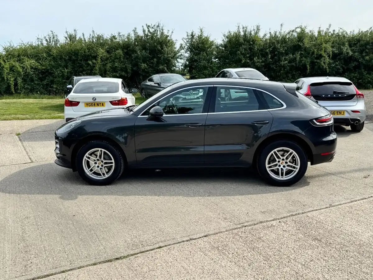 2019-porsche-macan-30-v6-s-big-2