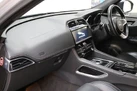 2018-jaguar-f-pace-20-i4d-r-sport-180ps-auto-small-46