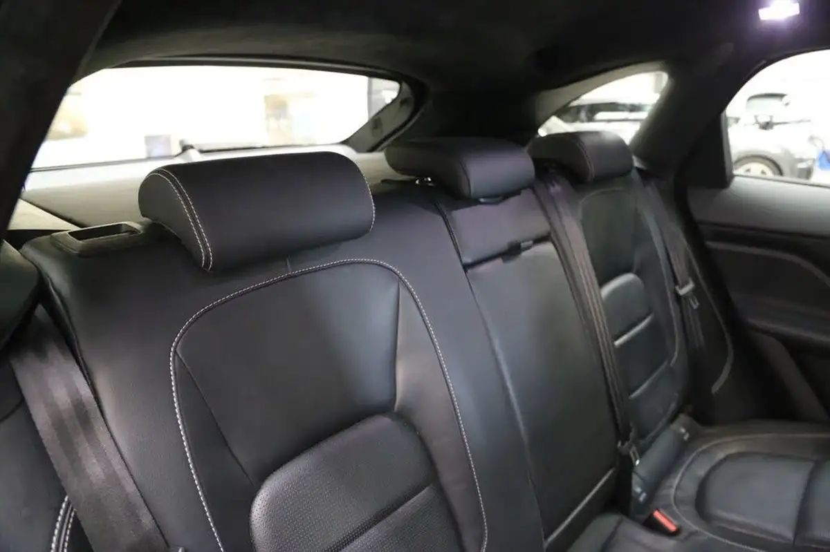 2018-jaguar-f-pace-20-i4d-r-sport-180ps-auto-big-35