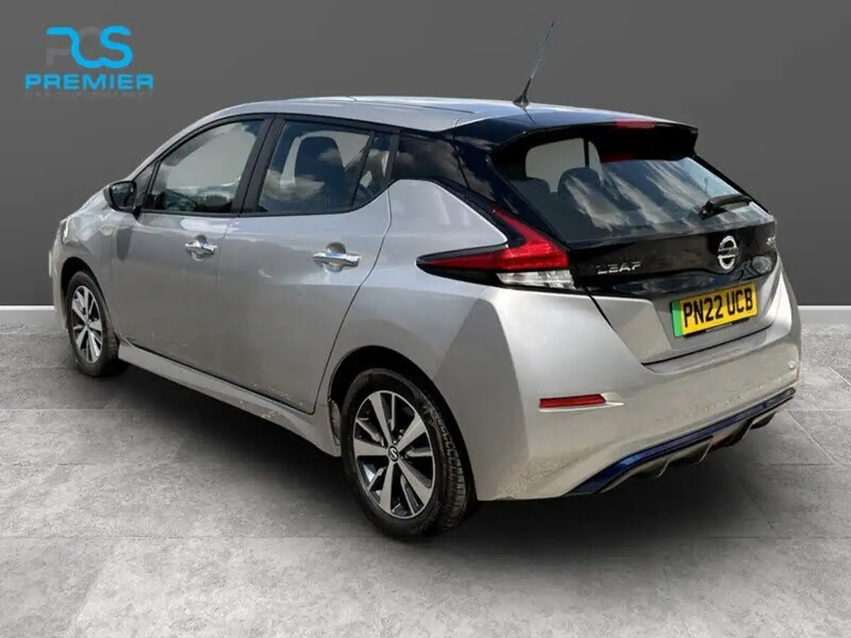 2022-nissan-leaf-e-acenta-big-32