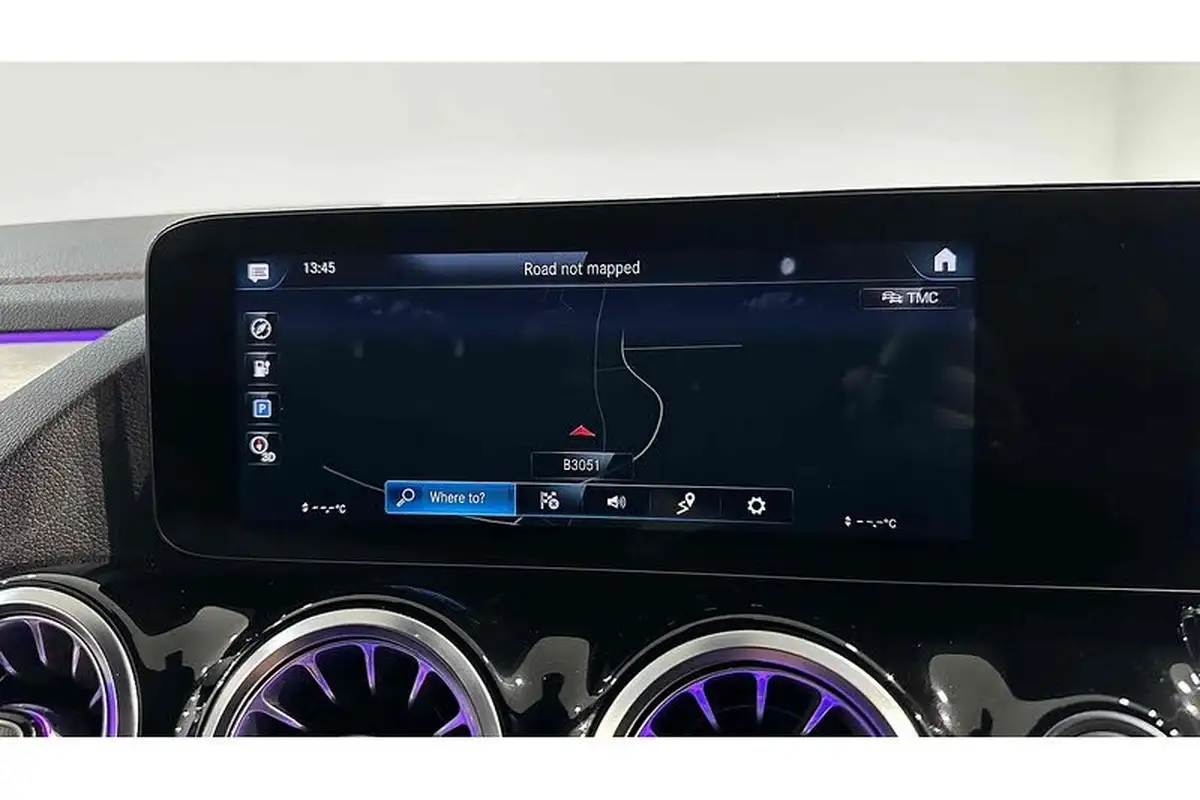 2021-mercedes-benz-eqa-e-eqa-250-amg-line-big-44