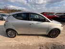 2011-chrysler-ypsilon-12-s-small-7