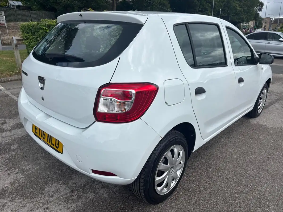 2016-dacia-sandero-12-ambiance-big-7