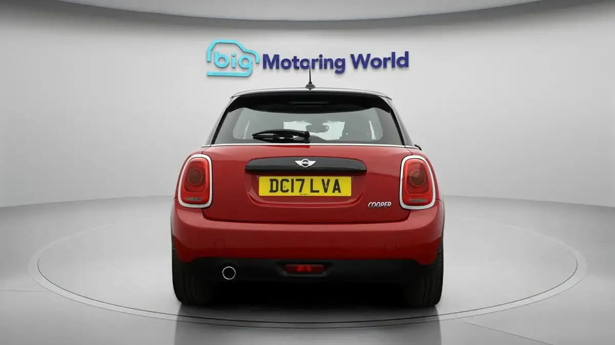 2017-mini-cooper-15-cooper-ss-hatchback-5d-big-6