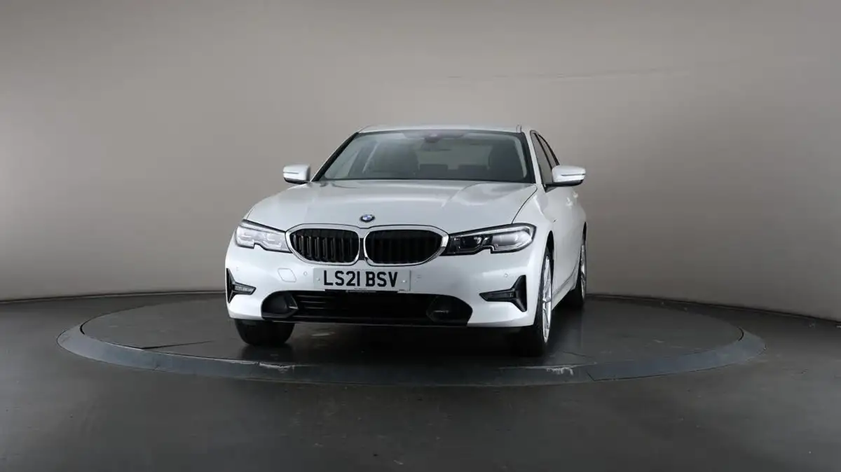 2021-bmw-3-series-20-330e-sport-pro-saloon-4d-big-48