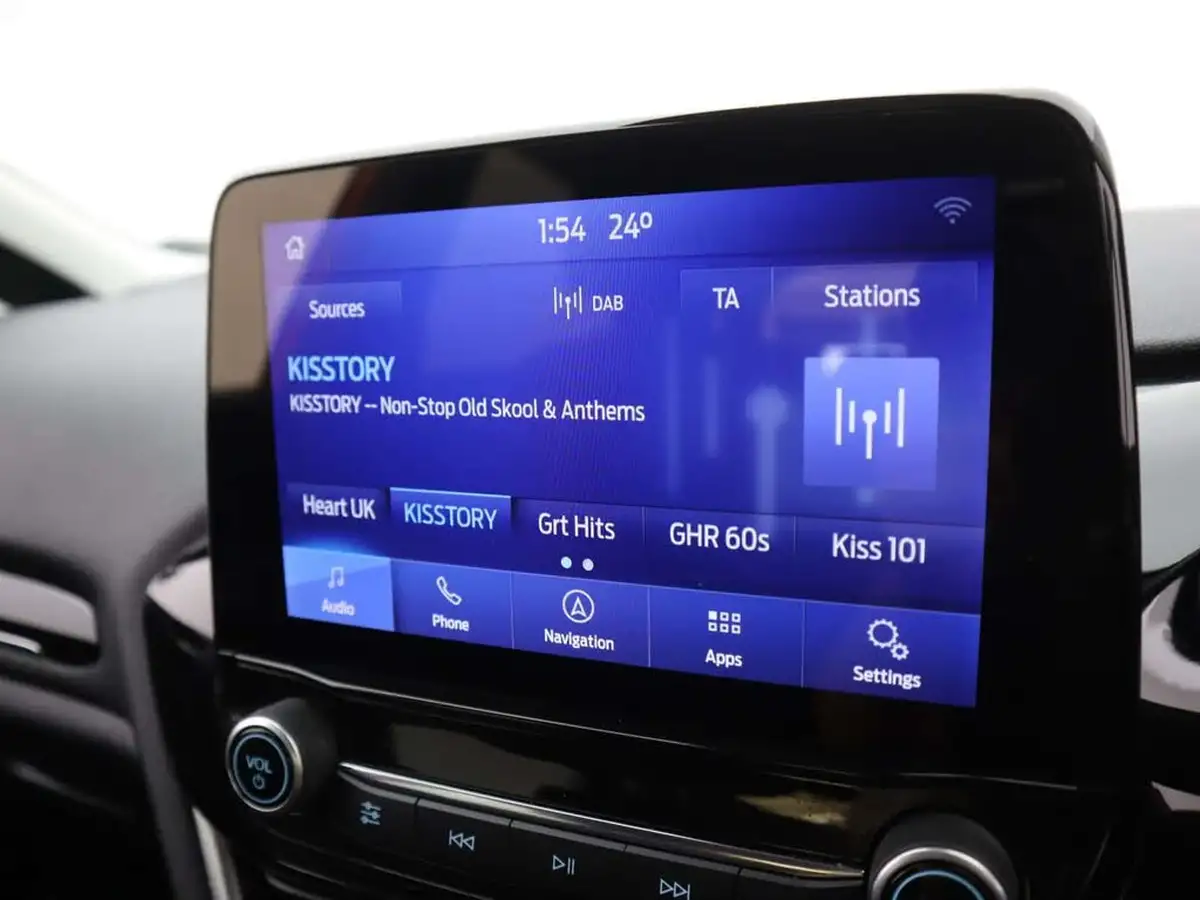 2022-ford-fiesta-10t-titanium-100ps-big-18
