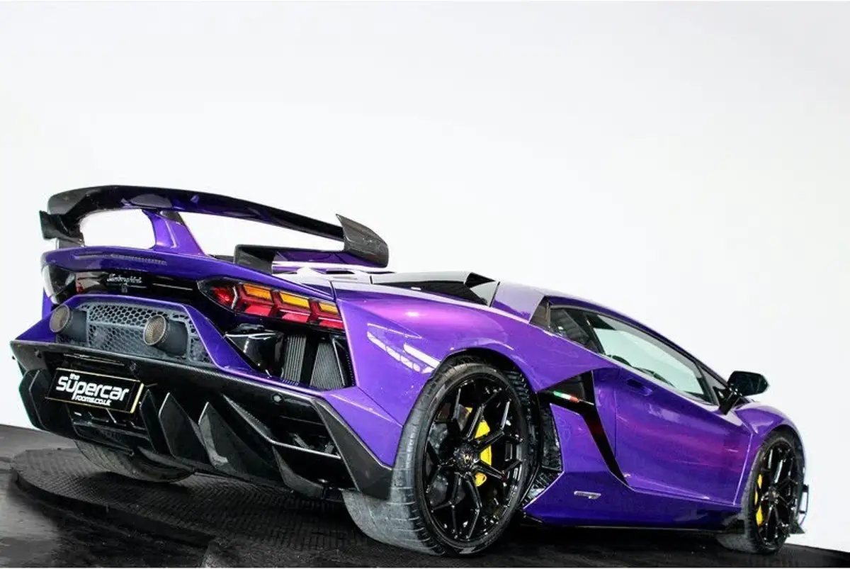 2021-lamborghini-aventador-65-svj-big-48