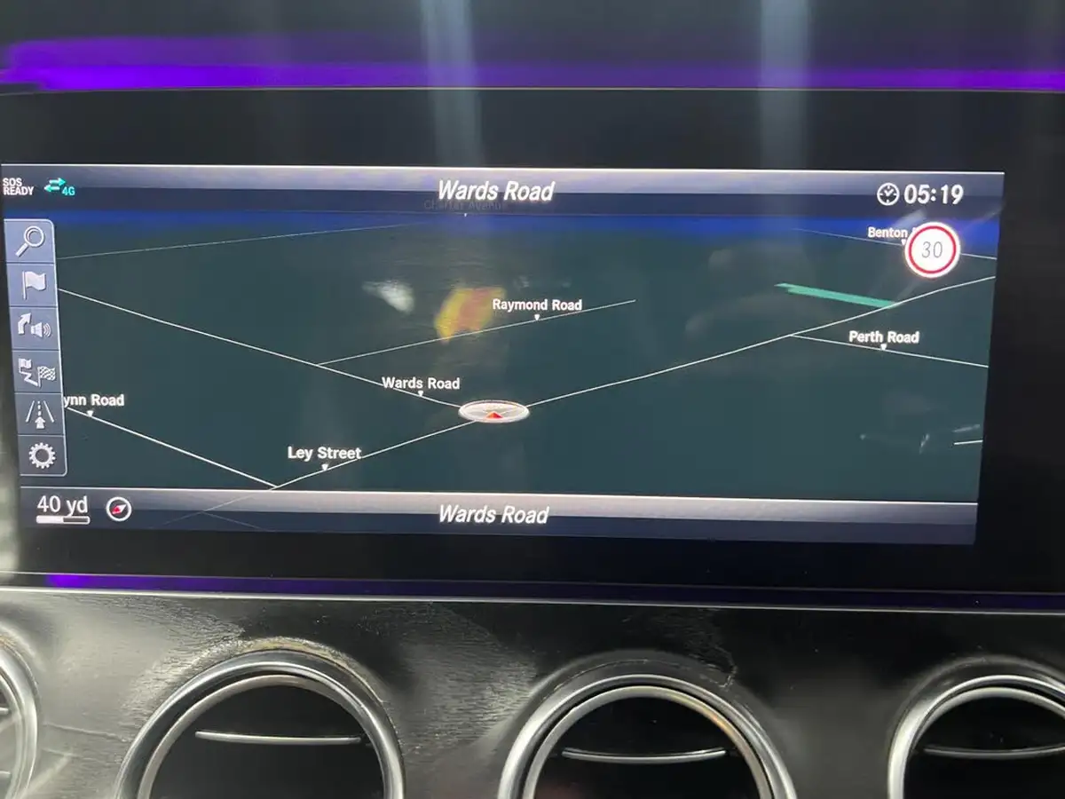 2019-mercedes-benz-e-class-20d-e220d-amg-line-saloon-4d-plus-big-24