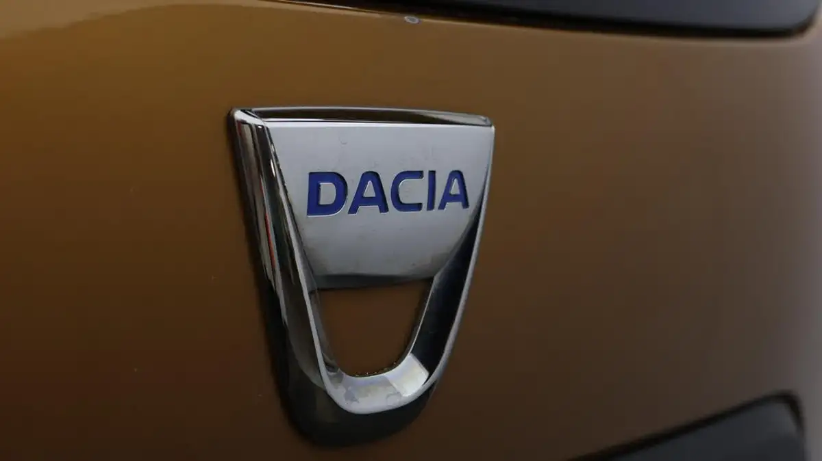 2020-dacia-duster-10-tce-comfort-100bhp-ss-big-20