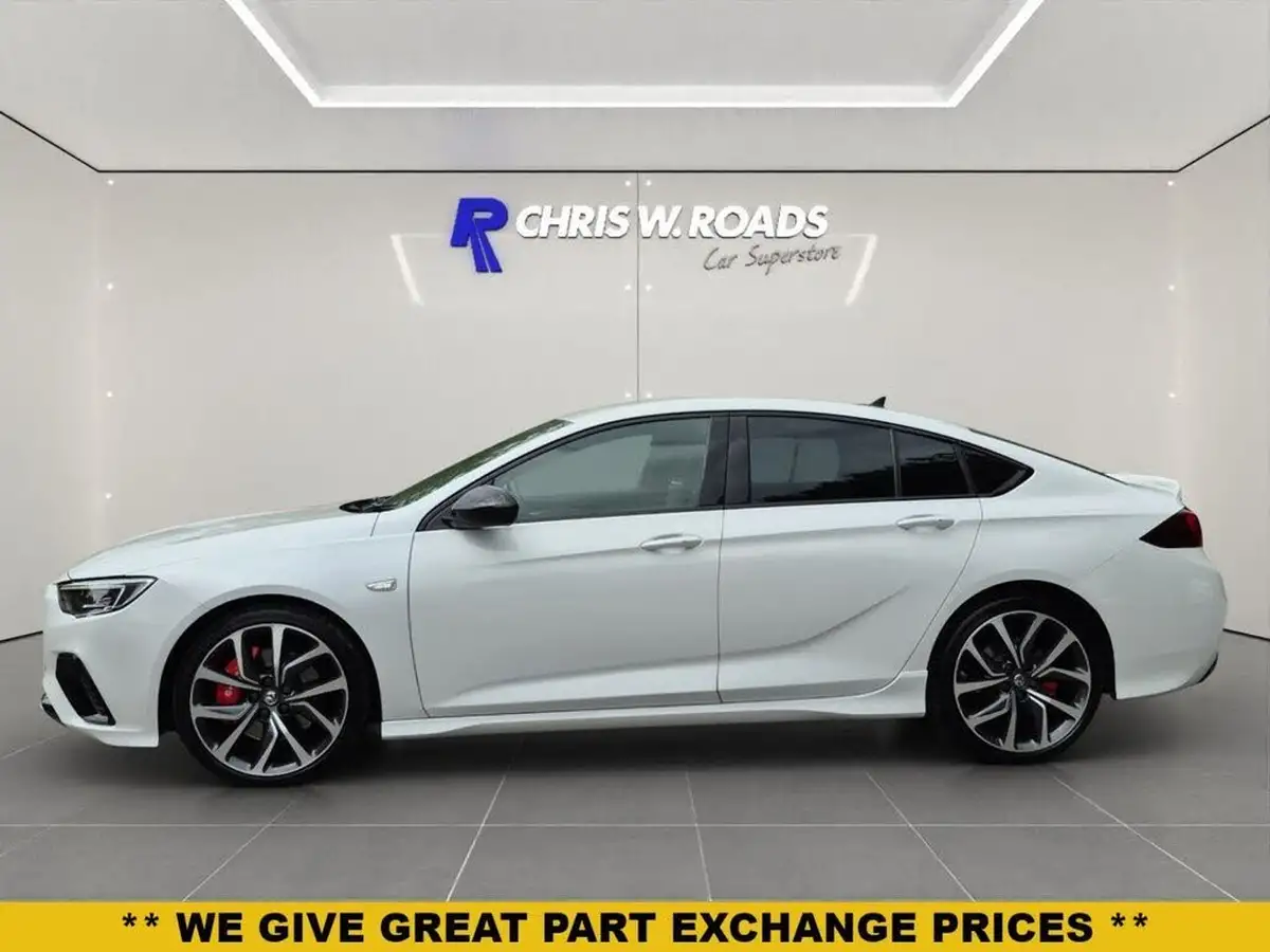 2018-vauxhall-insignia-grand-sport-20-biturbo-gsi-nav-big-9