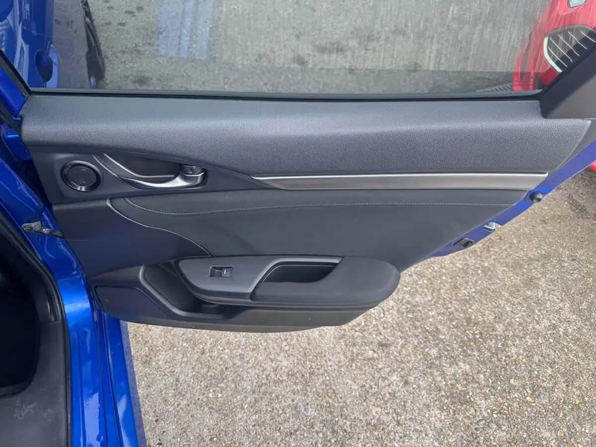 2018-honda-civic-10-vtec-turbo-sr-129ps-hatchback-5d-cvt-big-43