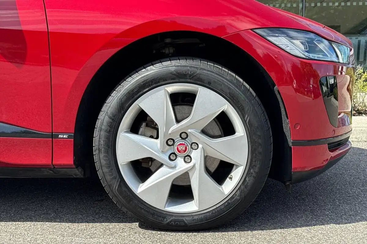 2019-jaguar-i-pace-ev400-se-big-14