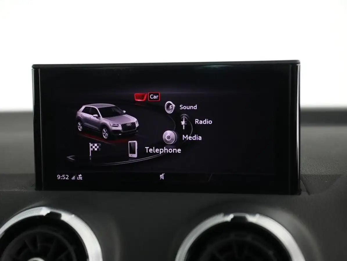 2022-audi-q2-10-30-tfsi-sport-big-28