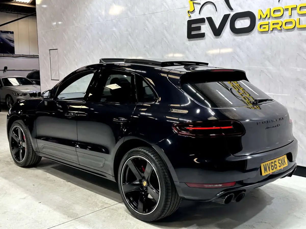 2016-porsche-macan-30-gts-big-67