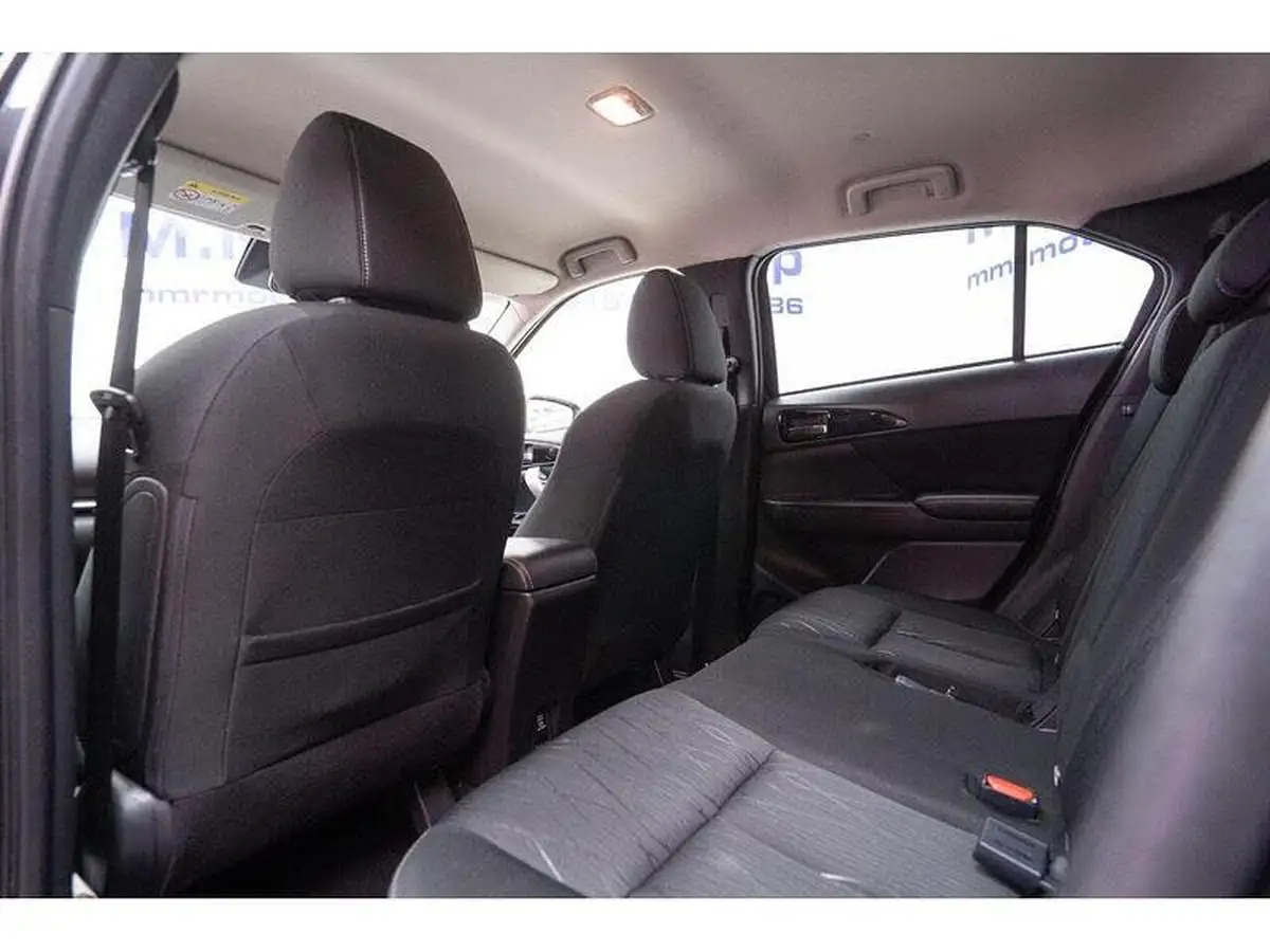 2018-mitsubishi-eclipse-cross-15-3-4wd-auto-big-42