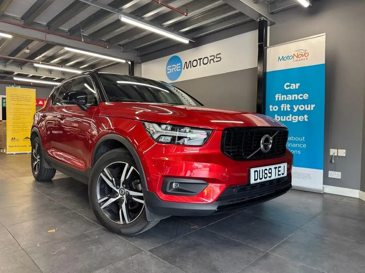 2019-volvo-xc40-15-t3-r-design-163bhp-geartronic-big-0