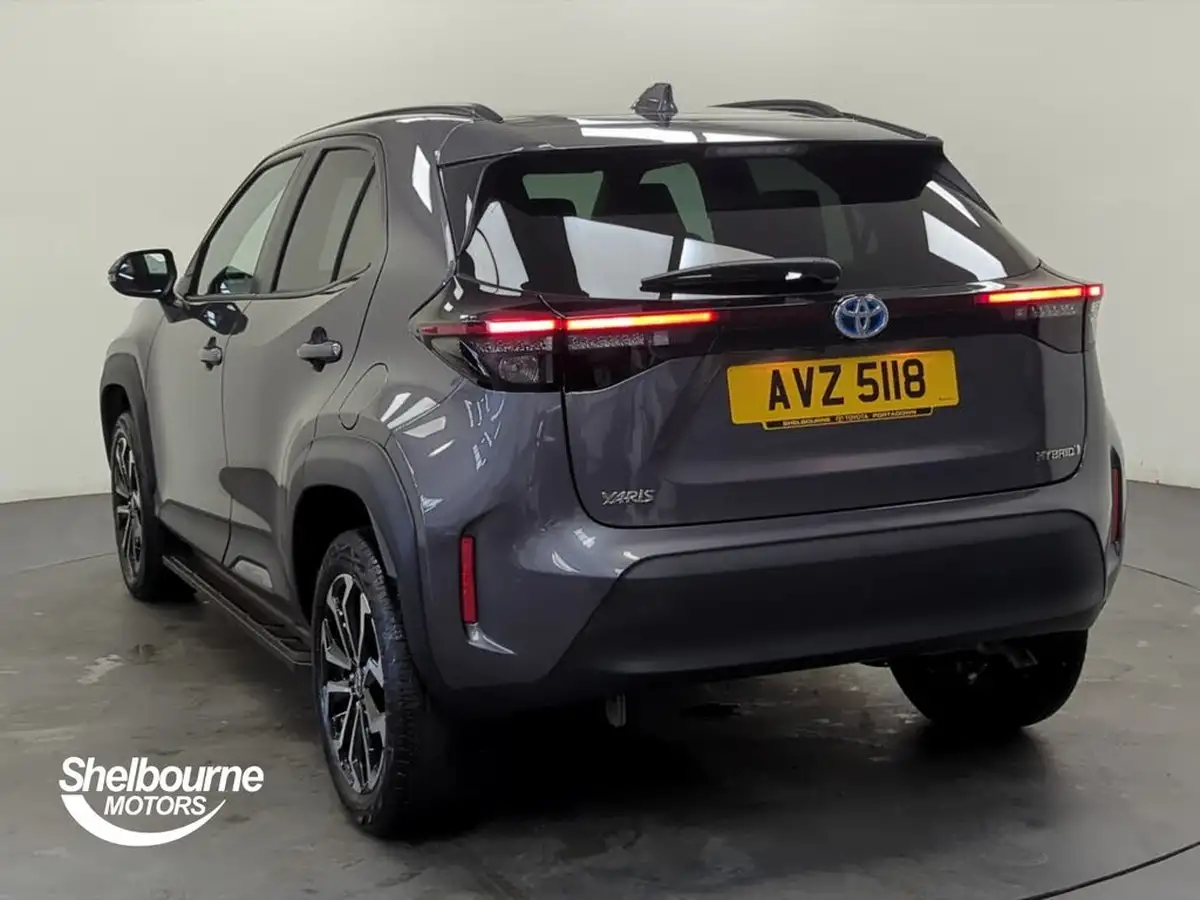 2023-toyota-yaris-cross-15-vvt-i-design-big-1