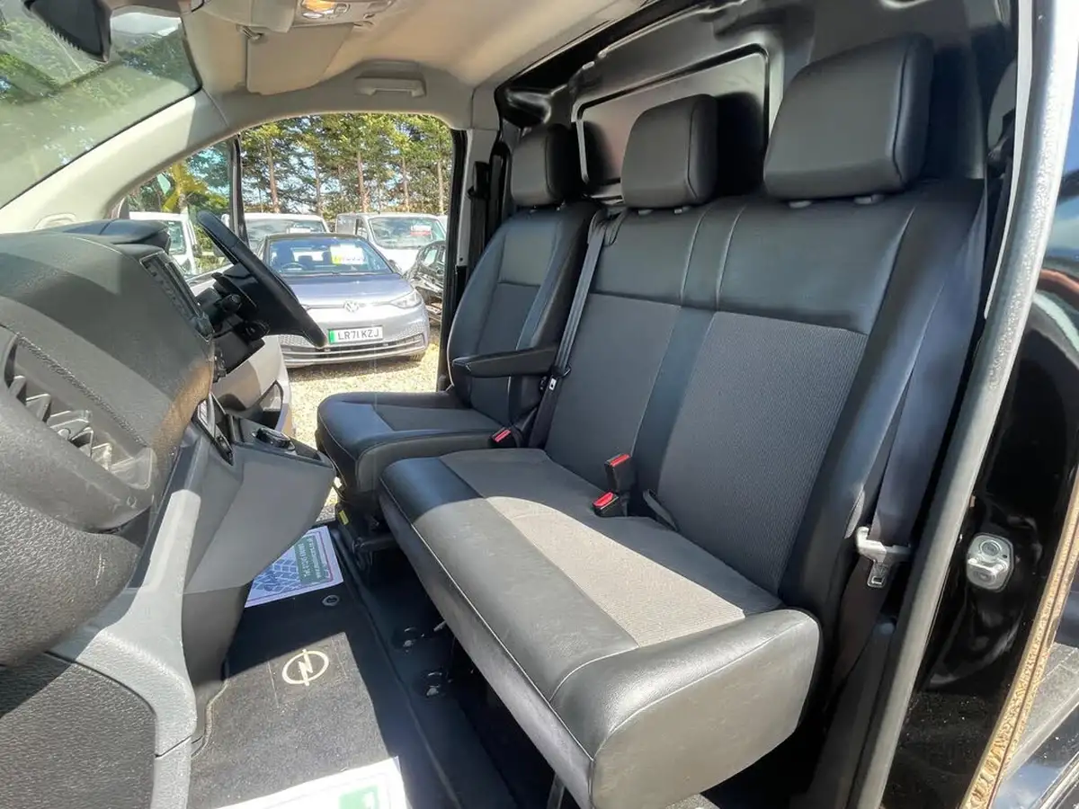 2021-vauxhall-vivaro-20td-3100-l2h1-dynamic-145pseu6d-panel-auto-big-23