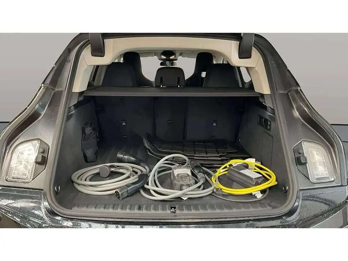 2022-bmw-ix-e-xdrive-40-sport-big-6