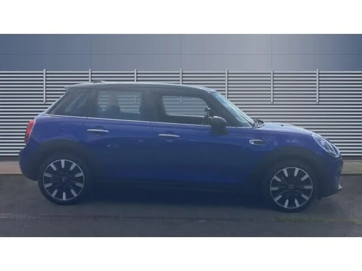 2019-mini-cooper-15-cooper-exclusive-134bhp-hatchback-5d-big-4