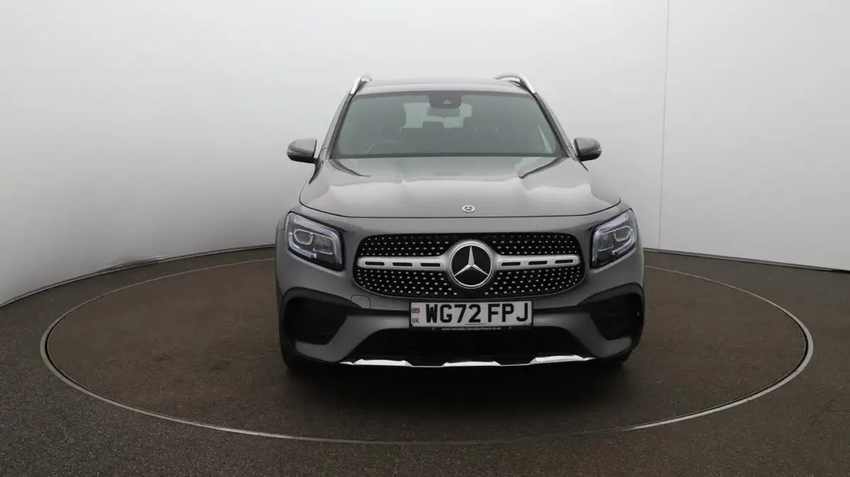2021-mercedes-benz-glb-class-13-glb200-amg-line-8g-tronic-big-41