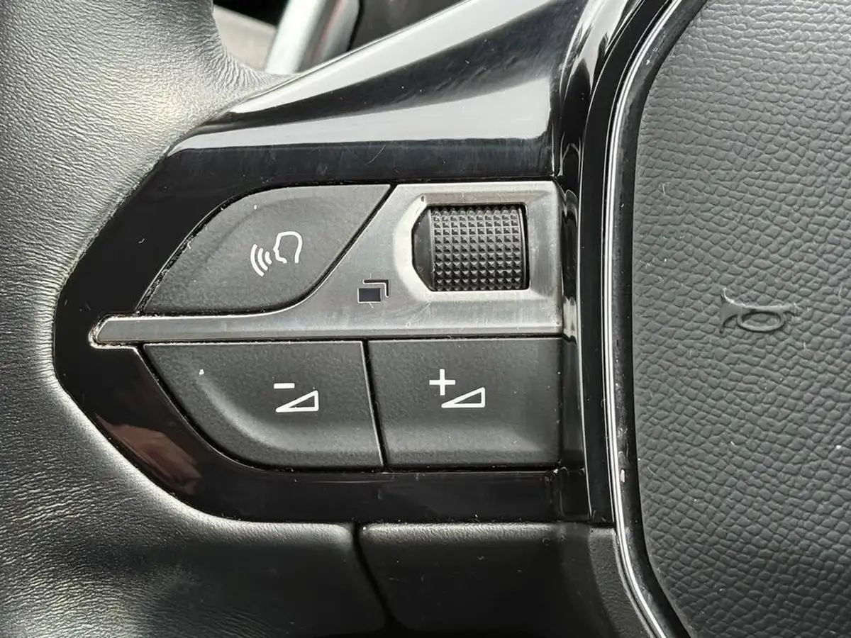 2022-peugeot-5008-suv-15-bluehdi-allure-premium-eat8-big-19