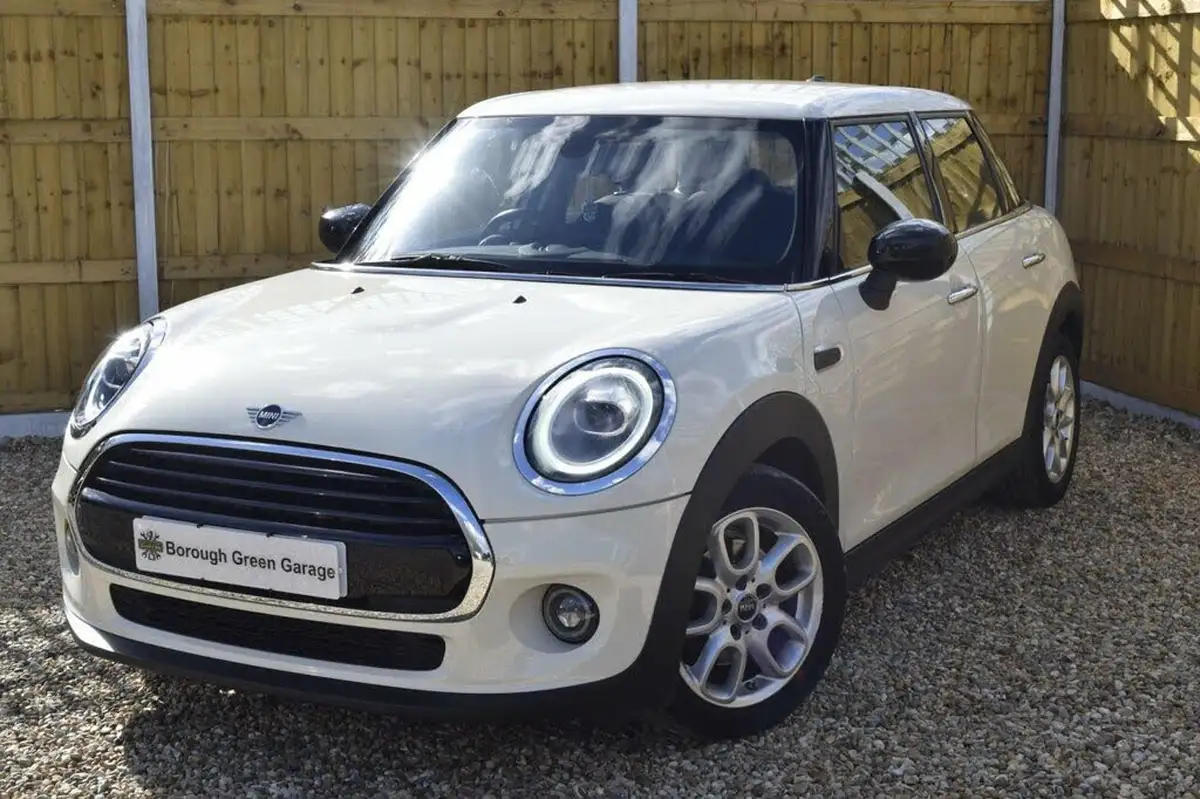 2019-mini-cooper-15-cooper-classic-hatchback-5d-big-1