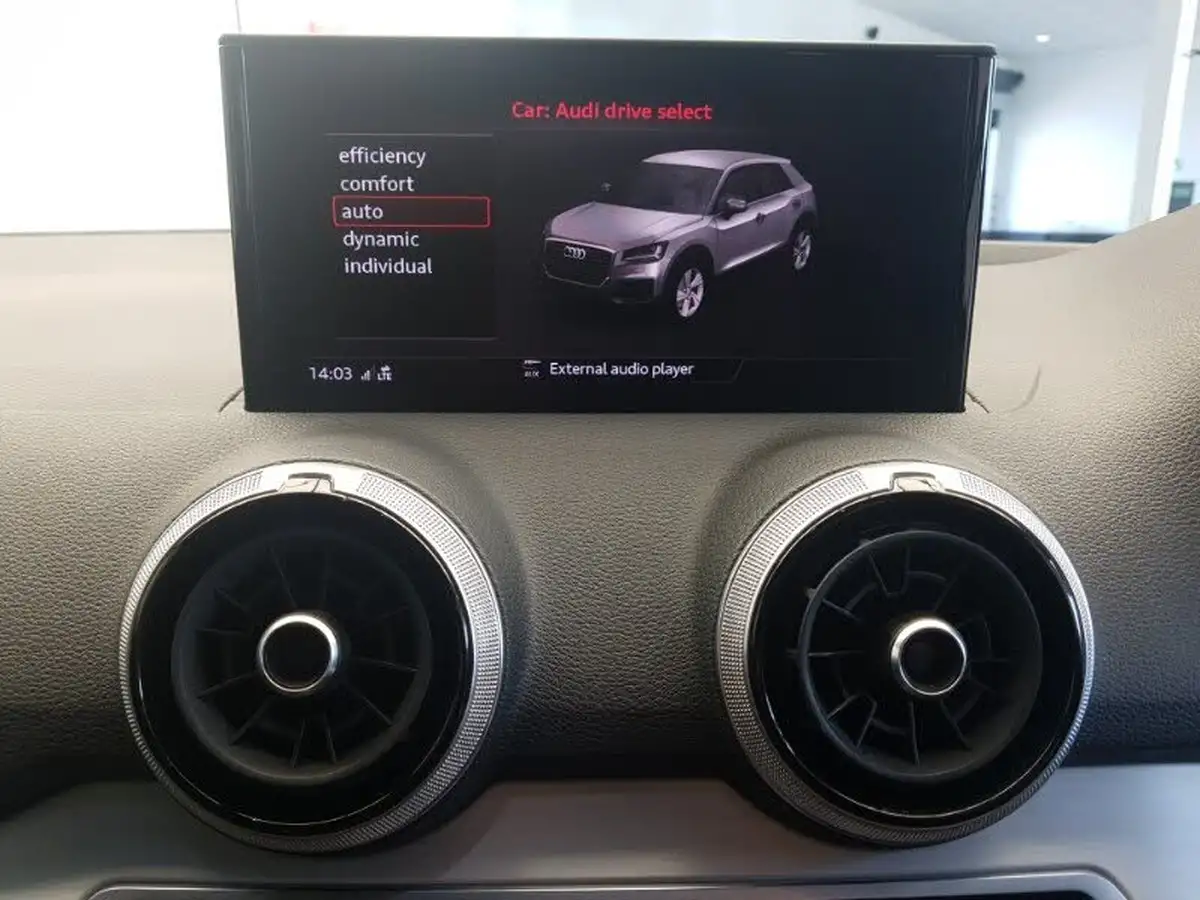 2022-audi-q2-15-35-tfsi-s-line-tronic-big-13