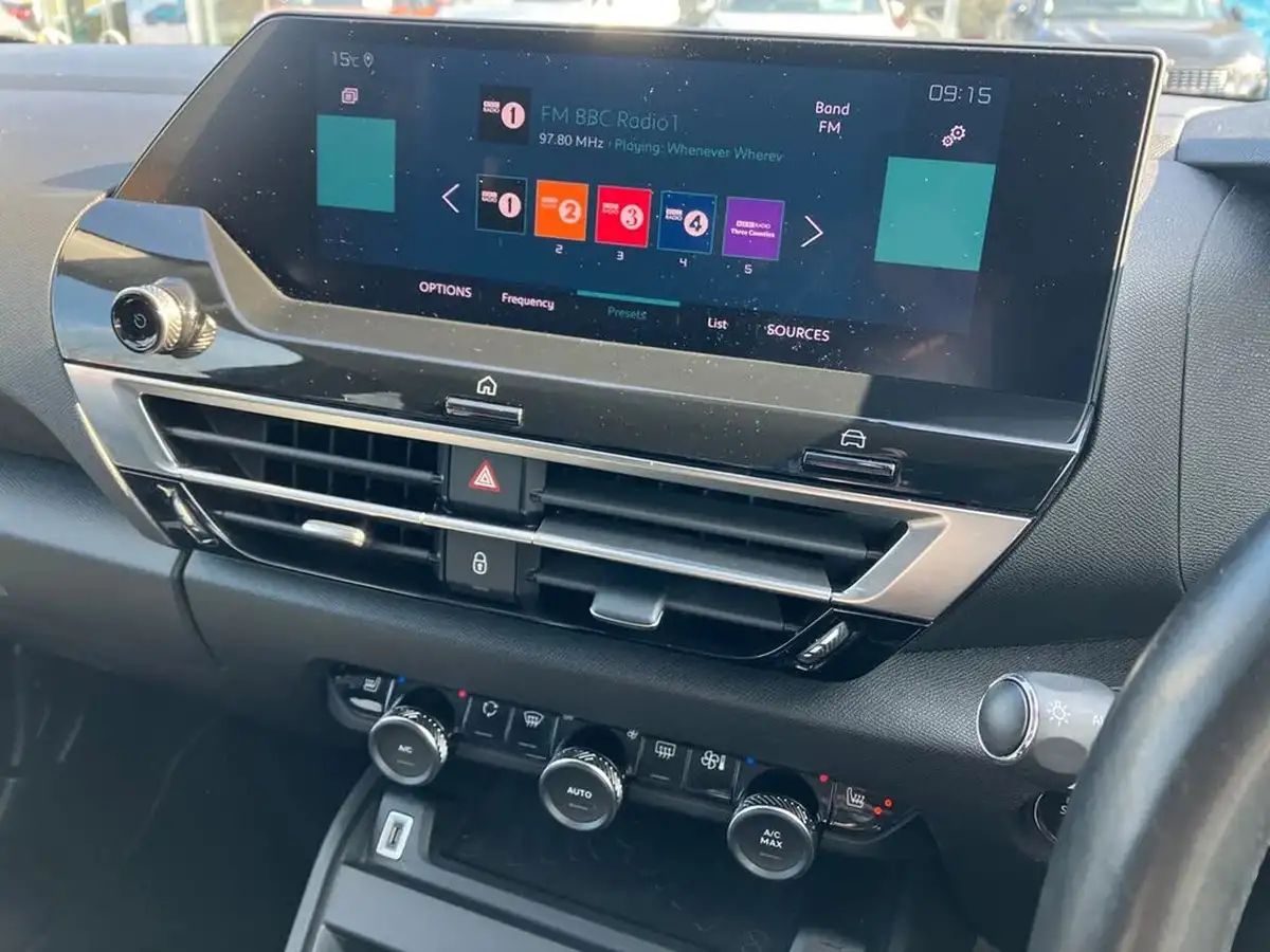 2022-citroen-c4-e-shine-plus-big-10