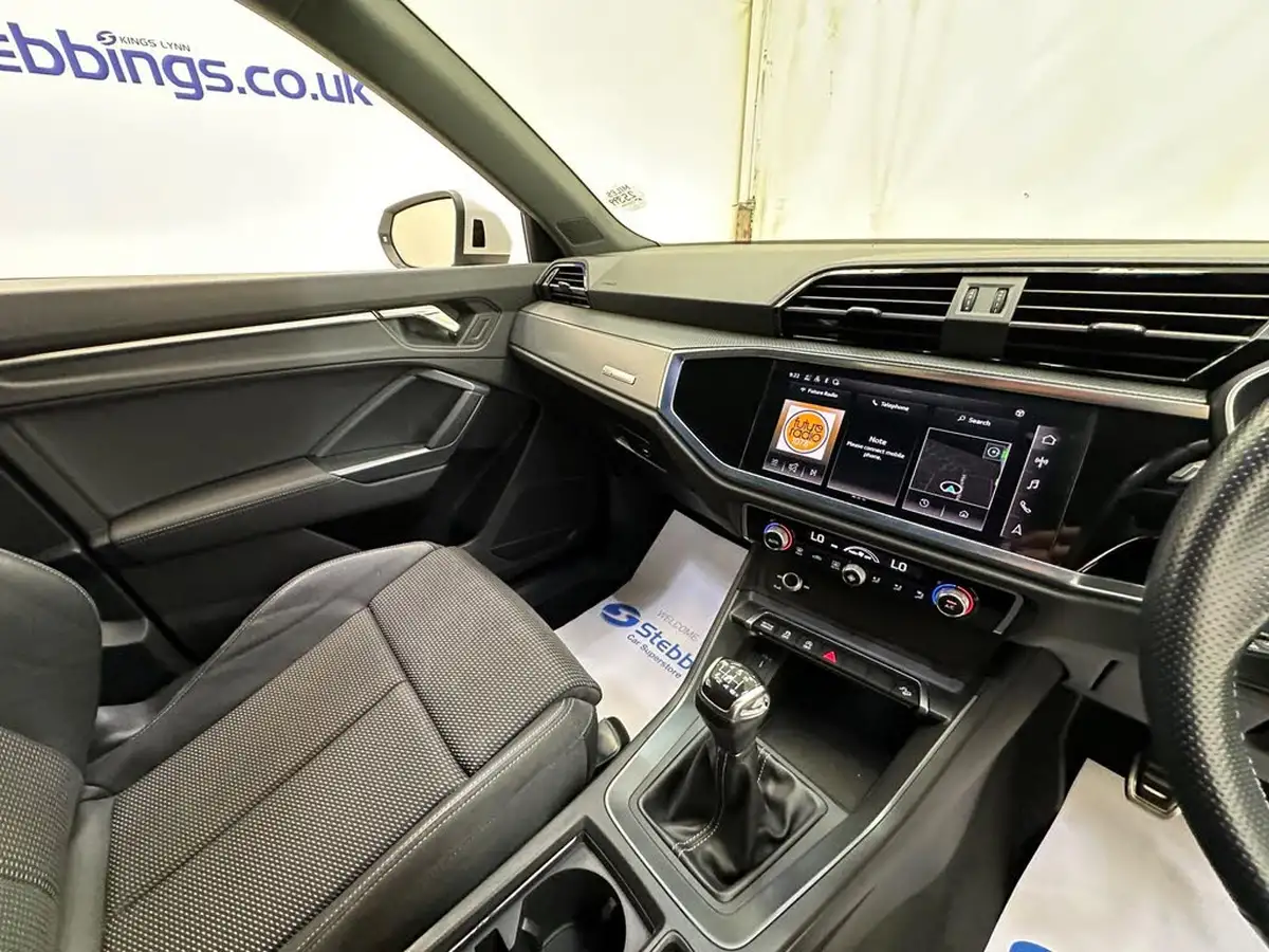 2021-audi-q3-15-35-tfsi-s-line-cod-station-wagon-big-18