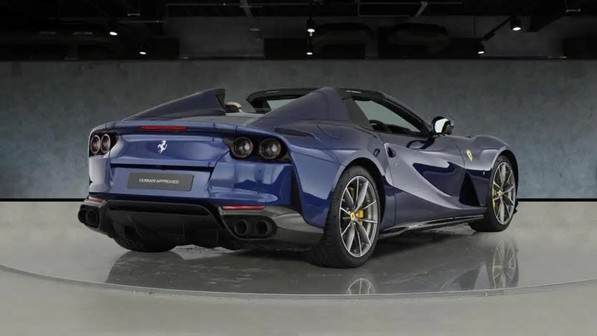 2022-ferrari-812-gts-big-3