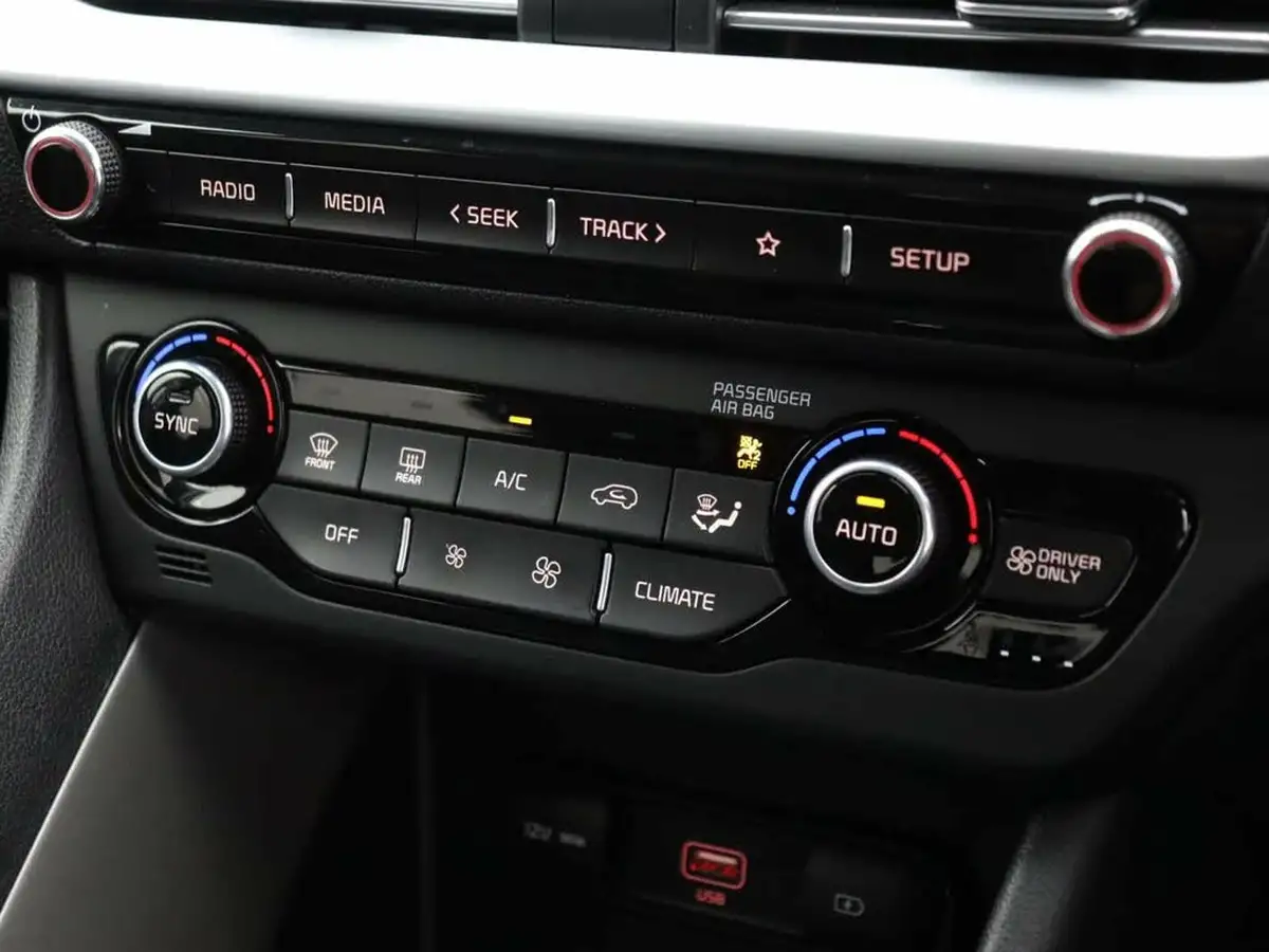 2022-kia-niro-16-gdi-2-139bhp-156kwh-big-26