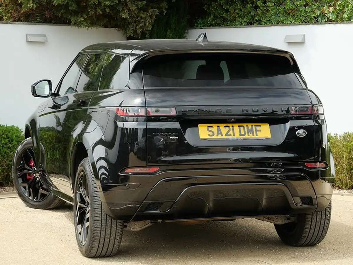 2021-land-rover-range-rover-evoque-15-p300e-r-dynamic-se-big-8