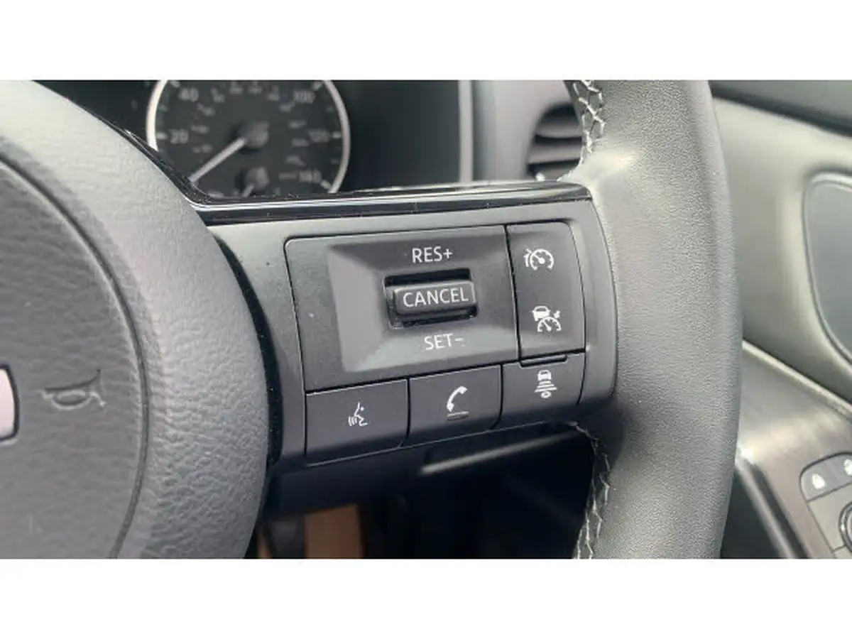 2023-nissan-qashqai-13-dig-t-acenta-premium-140ps-big-21