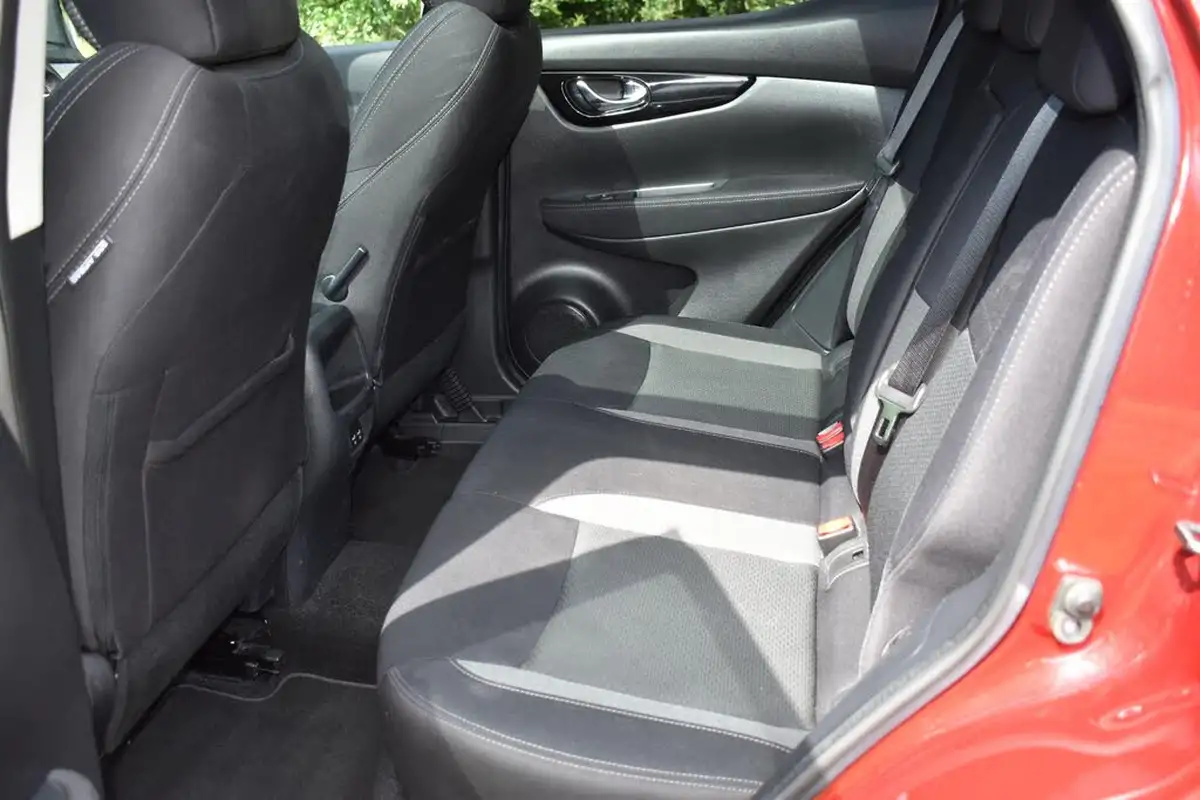 2020-nissan-qashqai-13-dig-t-n-connecta-160ps-auto-big-11