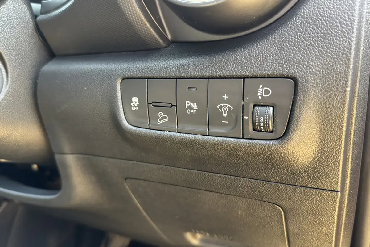 2022-hyundai-kona-10-t-gdi-se-connect-big-23