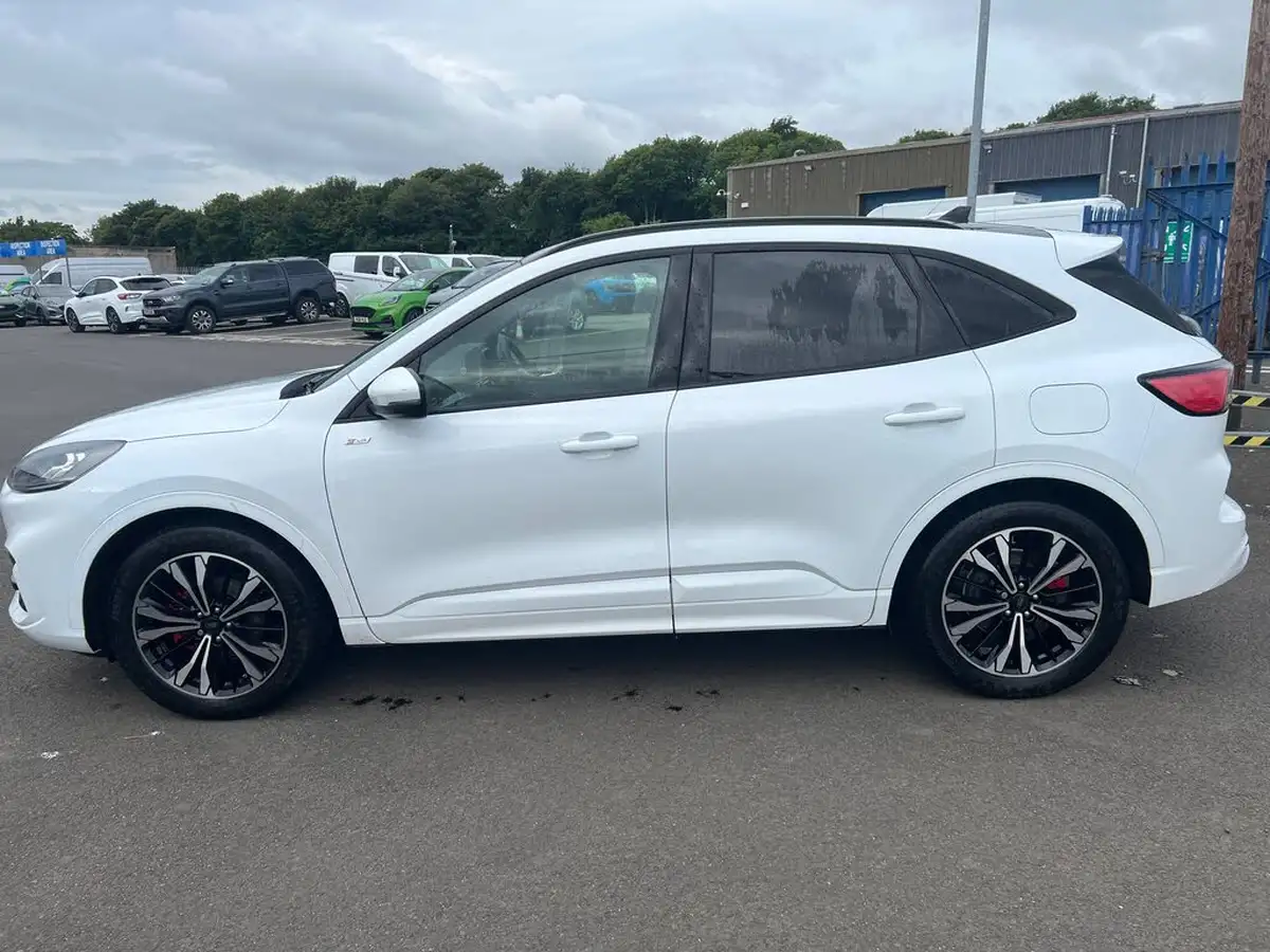 2023-ford-kuga-15t-st-line-x-edition-big-3