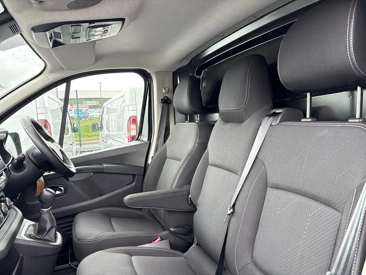 2023-renault-trafic-20dci-sl28-170-sport-edc-auto-big-8