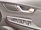 2022-hyundai-kona-10-t-gdi-se-connect-small-13