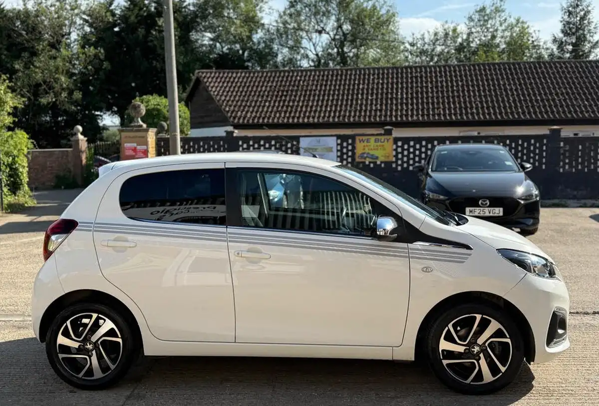 2019-peugeot-108-10-collection-hatchback-big-9