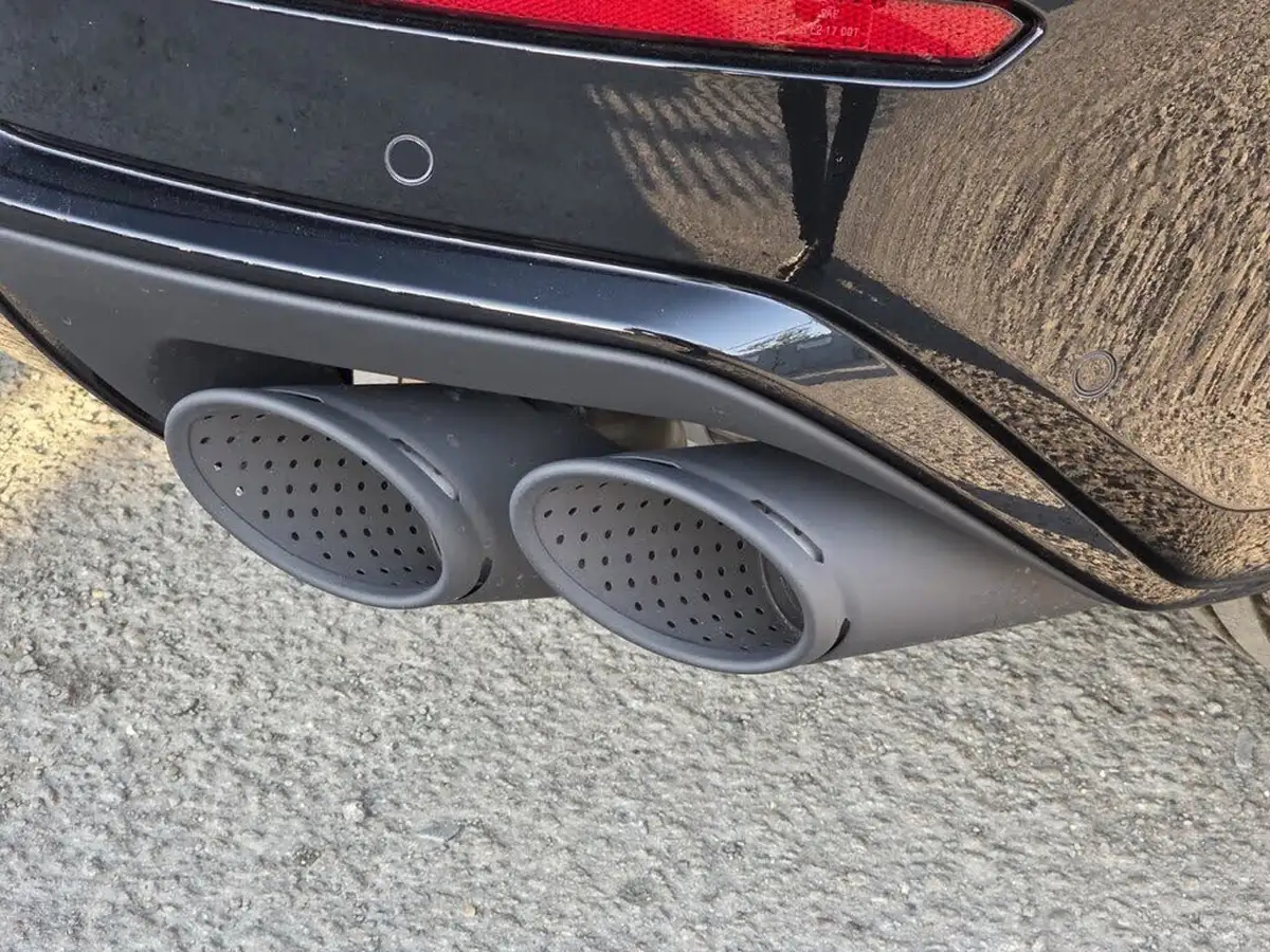 2025-lamborghini-urus-40-no-trim-big-58