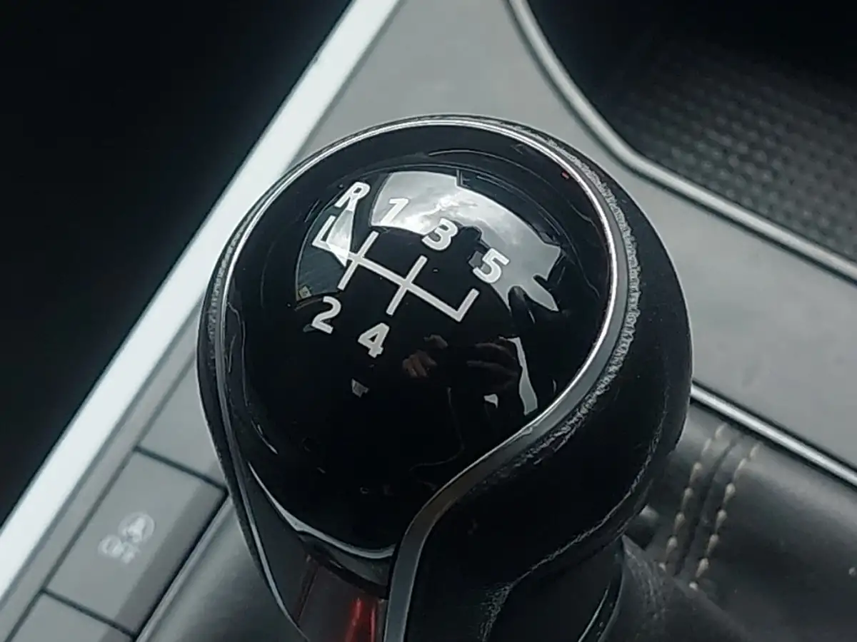 2019-mini-countryman-15-cooper-classic-big-15