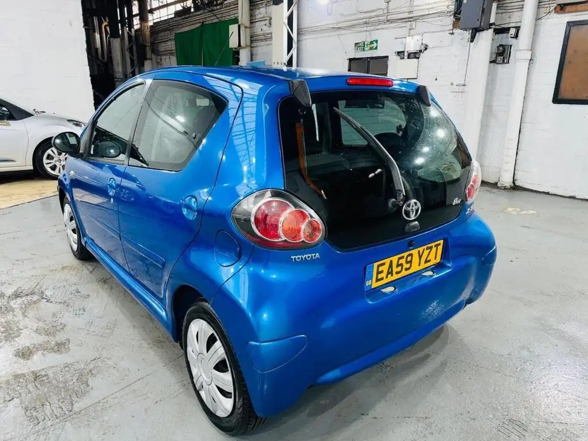 2009-toyota-aygo-10-aygo-blue-5d-mmt-big-5