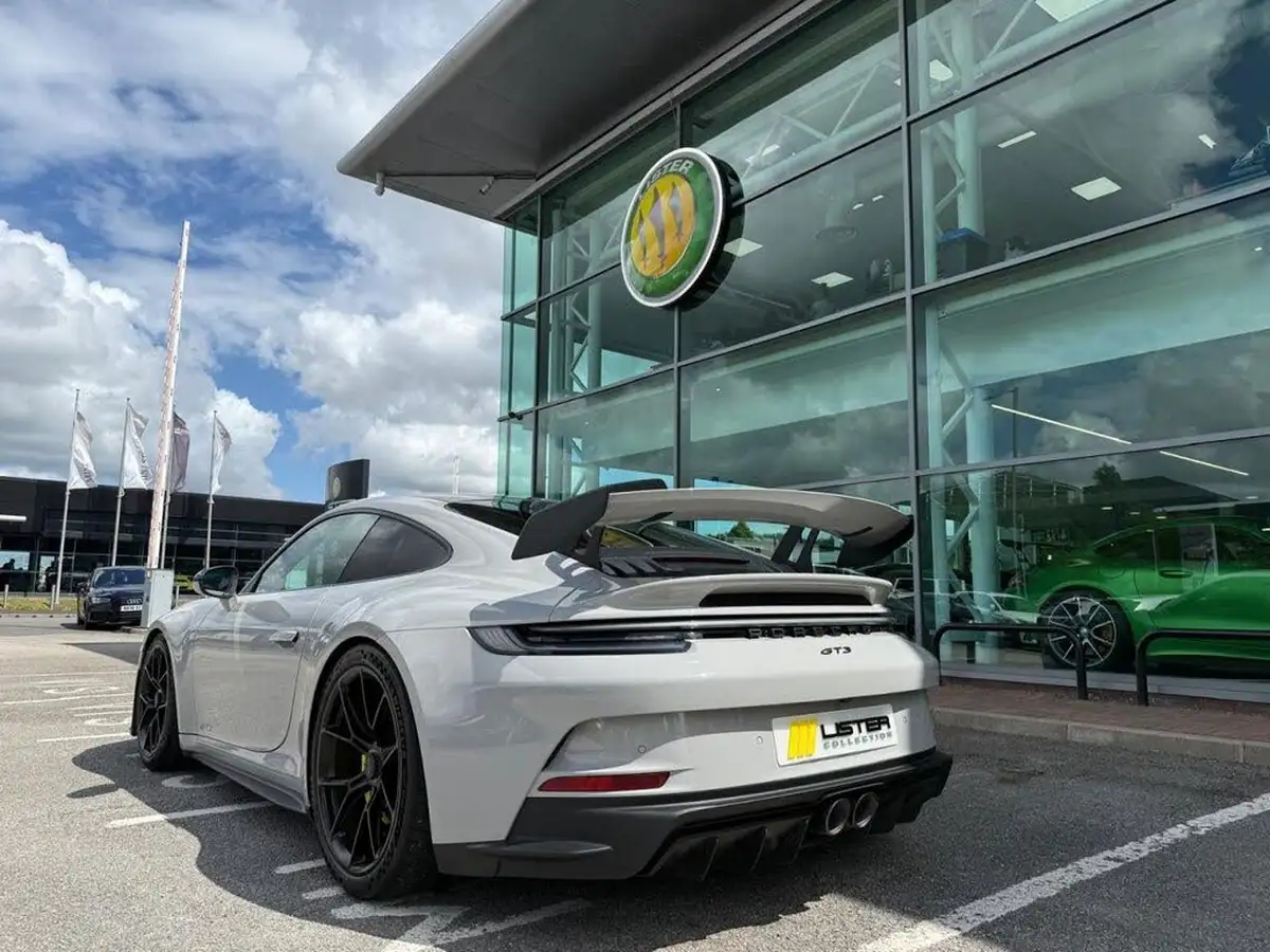 2022-porsche-911-40-gt3-rwd-pdk-big-37