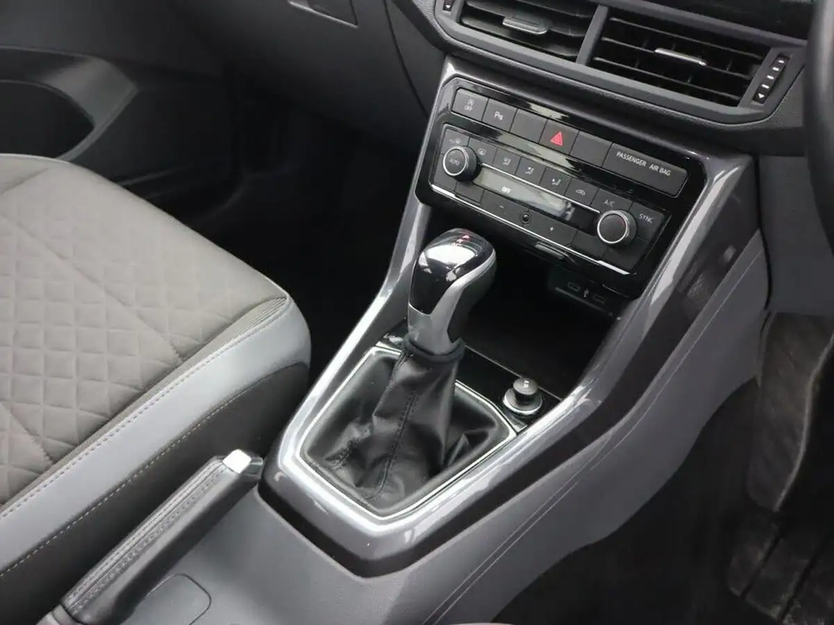 2021-volkswagen-t-cross-10-tsi-sel-110ps-dsg-big-27
