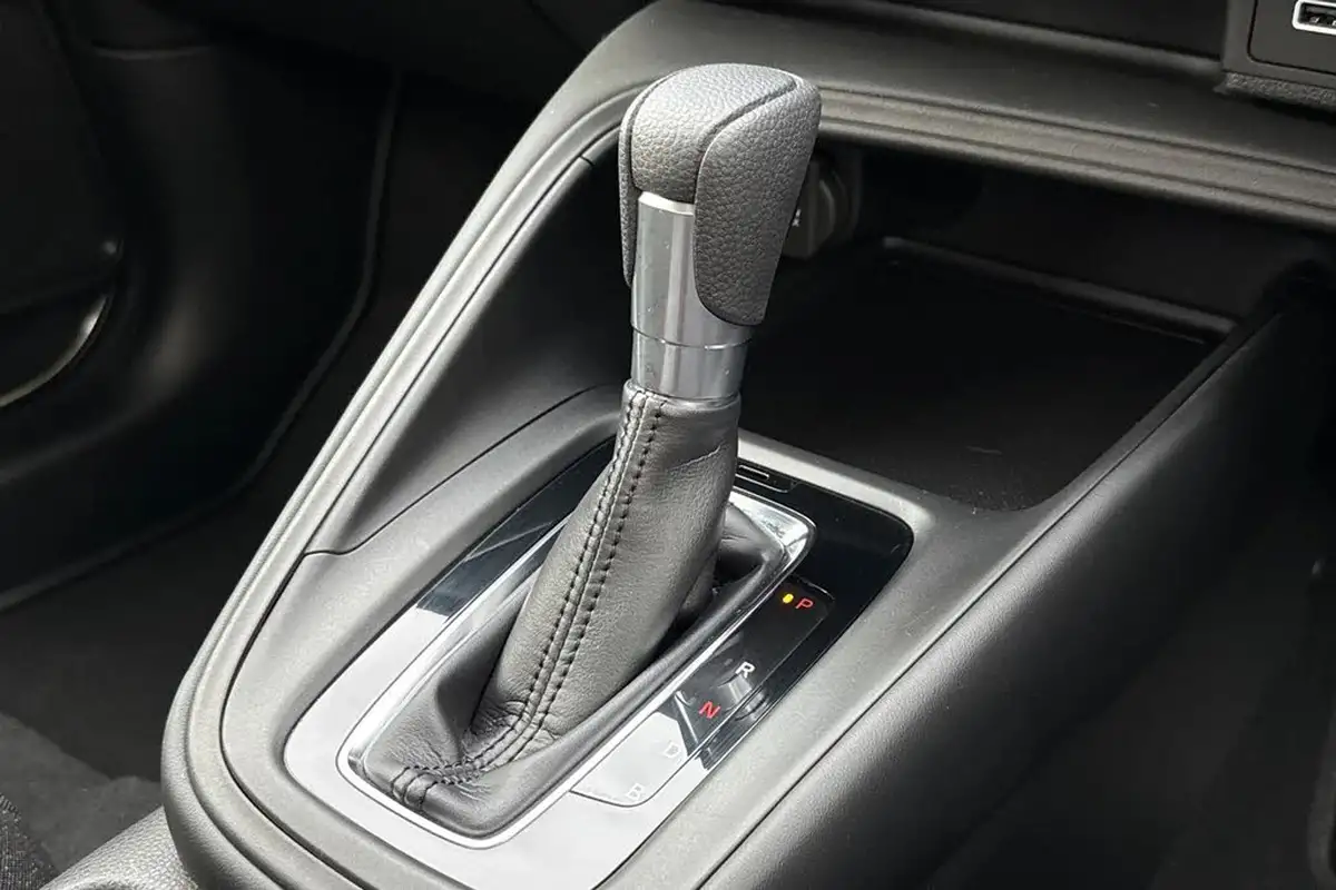 2023-honda-hr-v-15-i-mmd-elegance-big-21