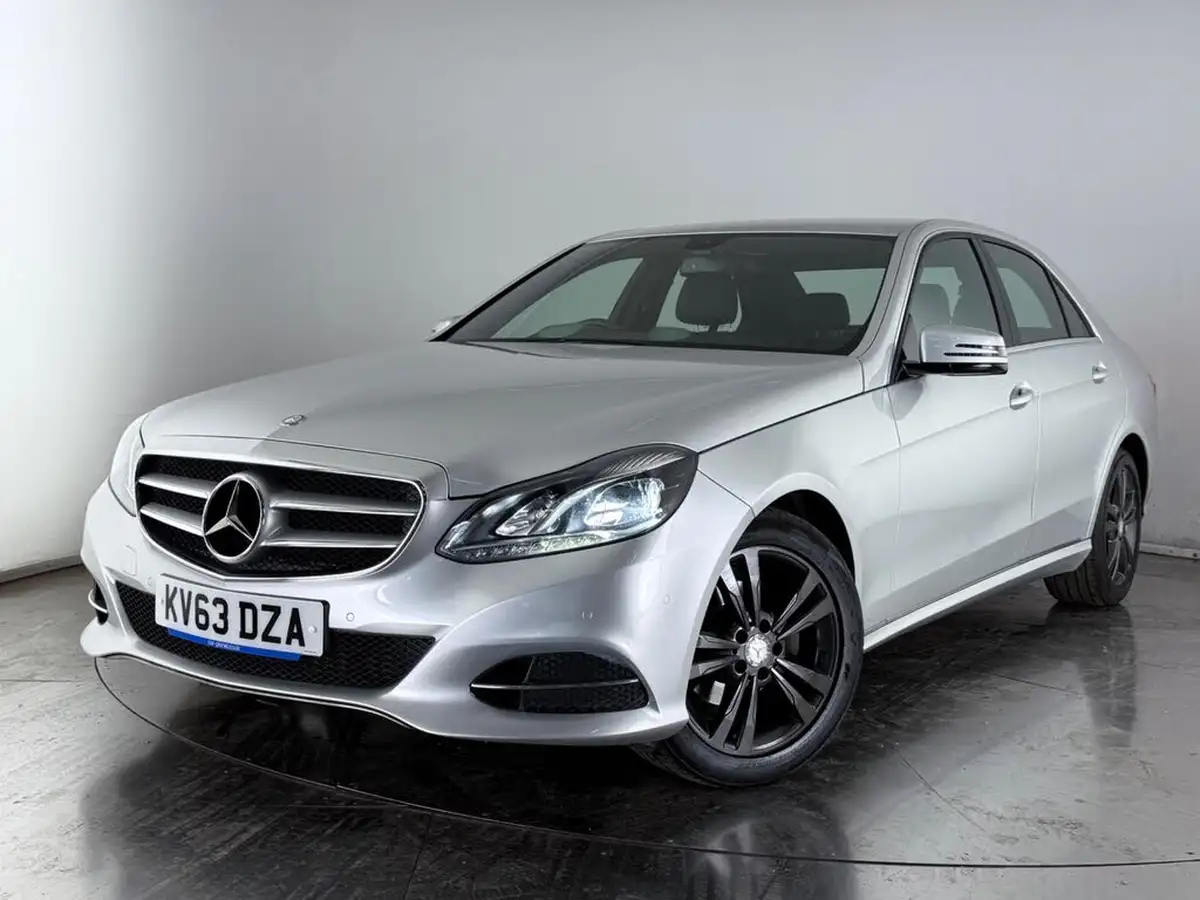 2013-mercedes-benz-e-class-21td-e220-cdi-se-21cdi-170bhp-saloon-4d-7g-tronic-plus-big-41