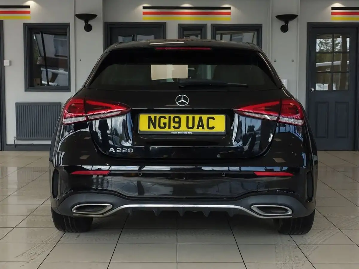 2019-mercedes-benz-a-class-20-a220-amg-line-premium-hatchback-5d-big-7